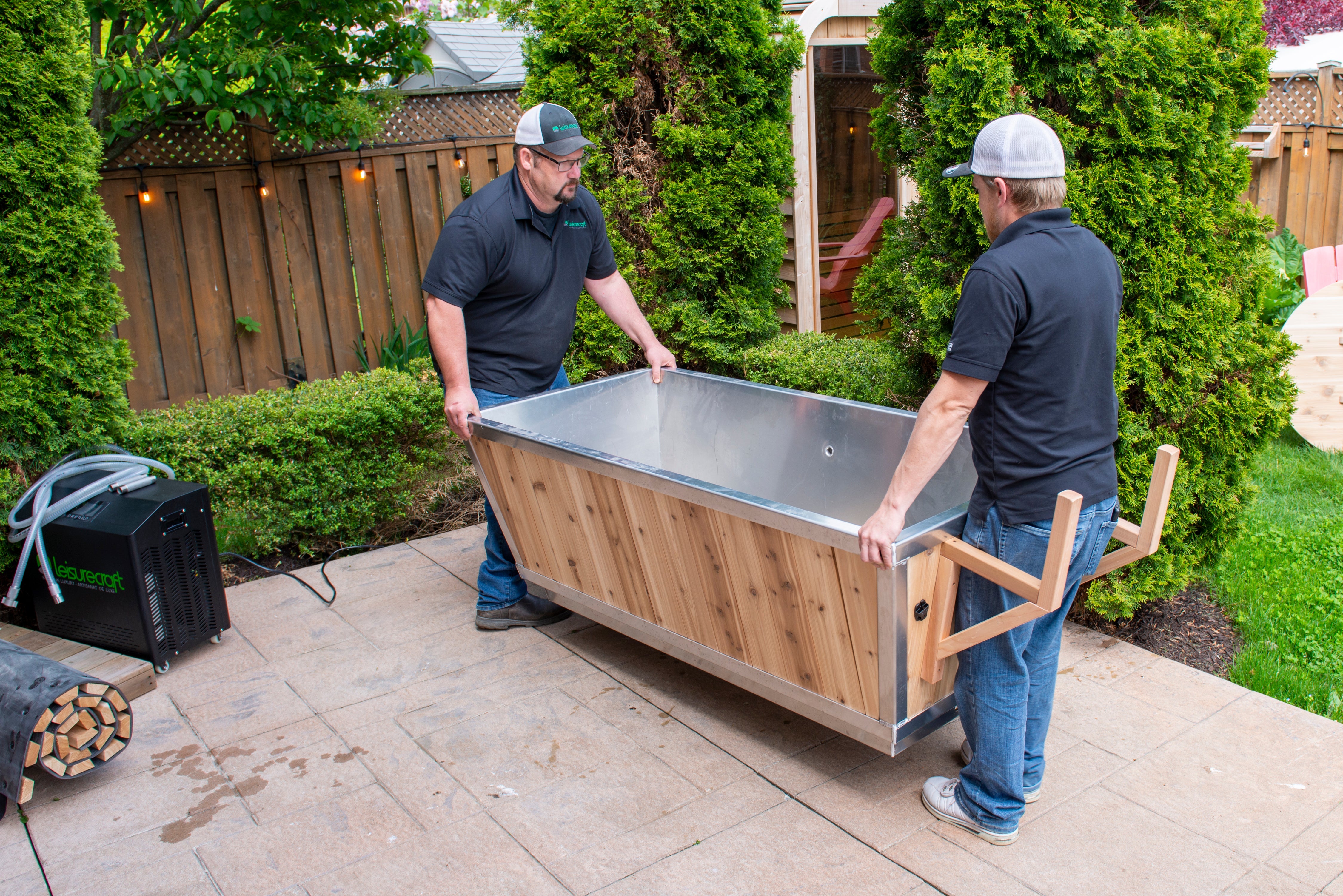 Polar cold plunge tub, side profile view