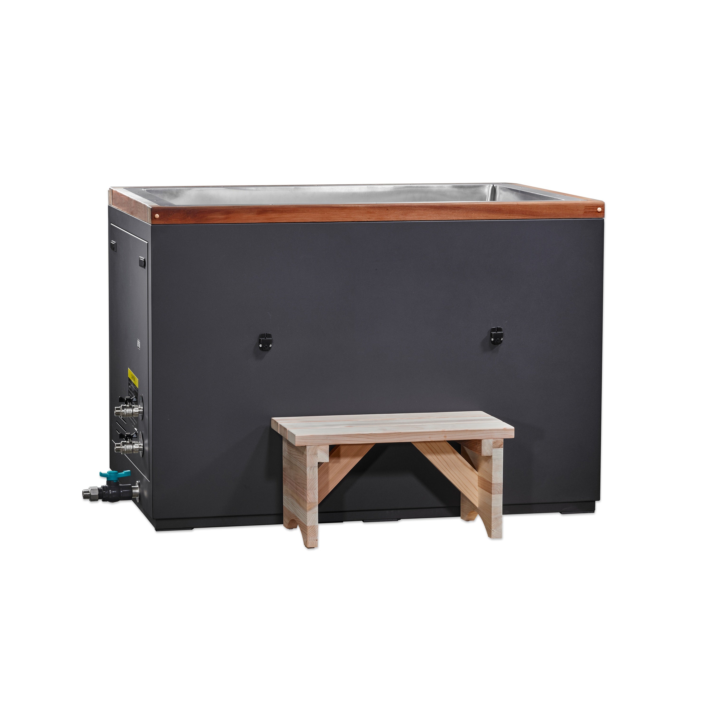 Dynamic Cold Therapy Cuboid XL cold plunge tub with entry step